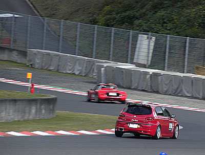 AM１１：５０～レースA予選スタートです。レースAには147TS　２台が参戦です。