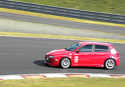 AM１１：５０～レースA予選スタートです。レースAには147TS　２台が参戦です。