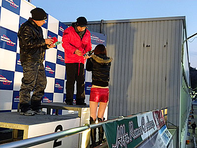 表彰式が始まりました。 久々の参戦でしたが見事！！ タイムアタックAR100　１位　sato.yaさま  おめでとうございます☆